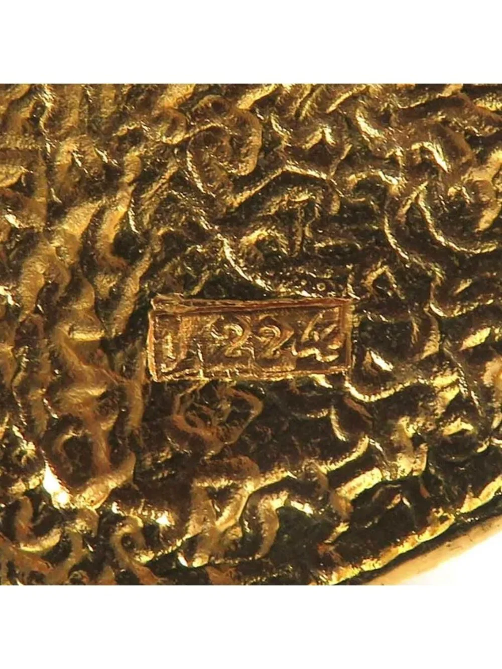 Chanel Brooch Gold